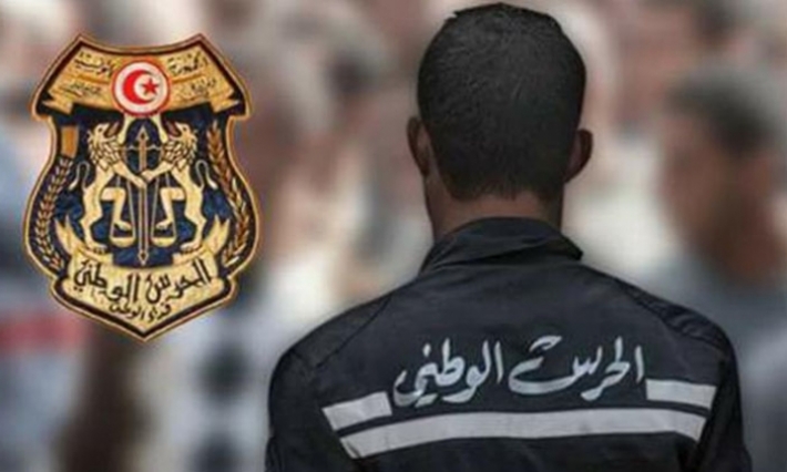 القصرين: ‘يقاف شاب شارك في سرقة مسدس عون حرس من داخله منزله بحي الزهور