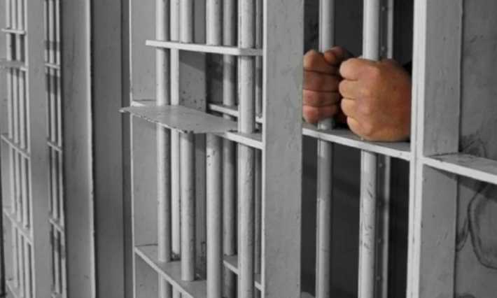 صفاقس: بطاقتي ايداع بالسجن بشأن قيم عام بشبهة الاعتداء بالفاحشة والتحرش الجنسي على تلميذات