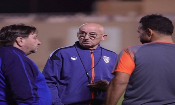 الفريق الجديد لأمين الشرميطي يقيل مدربه الصربي 