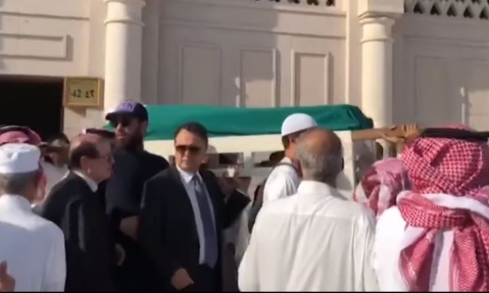بالفيديو: تشييع جنازة زين العابدين بن علي بحضور كادوريم وسليم شيبوب