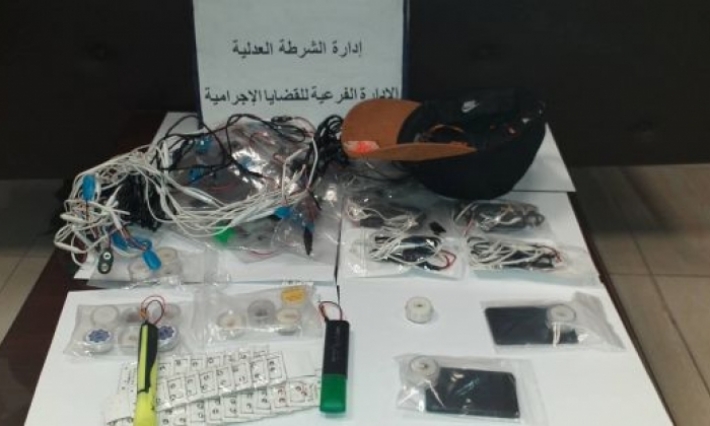  ترويج سماعات الكترونية على الفايسبوك معدّة للغش في الامتحانات