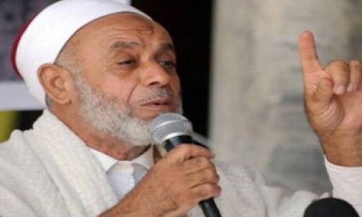 إخراج حسين العبيدى من فضاء تابع لجامع الزيتونة