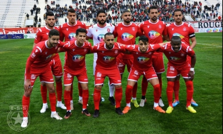 النجم الساحلي: 18 لاعبا في رحلة السودان