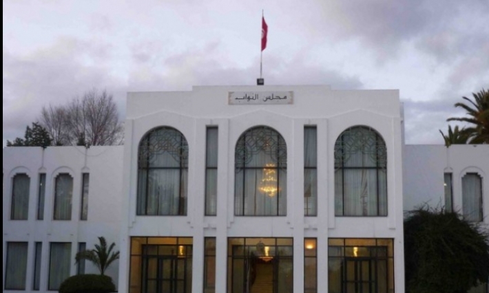وقفتان احتجاجيتان أمام البرلمان الجديد قبل انطلاق مهامه