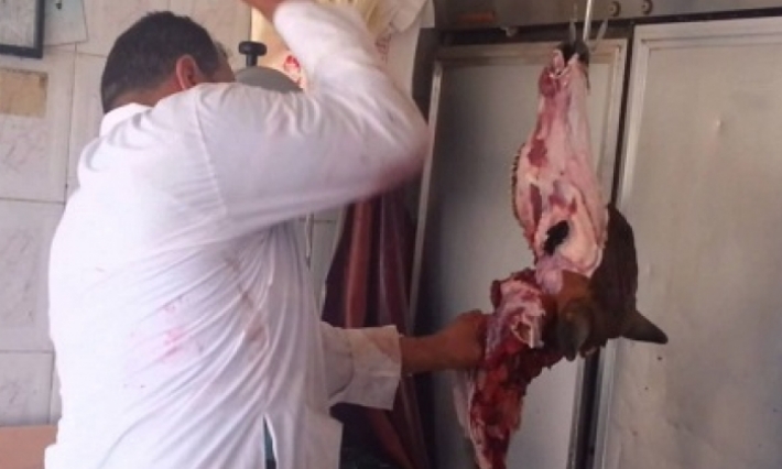 سوسة: جزار ينتحر أمام حرفائه