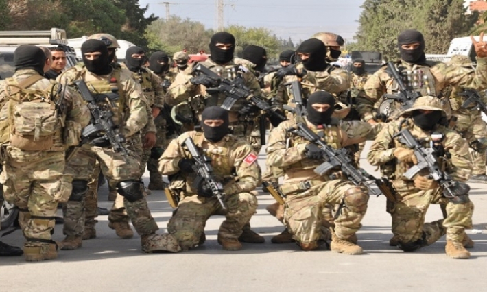 رمادة- تطاوين: الجيش الوطني يحبط محاولة عبور لمهربين عبر المنطقة العازلة 