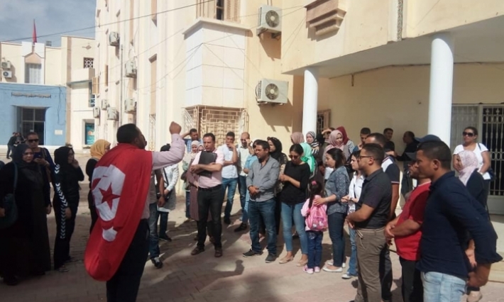 القصرين: الأساتذة النواب يطالبون بانتدابهم على دفعات