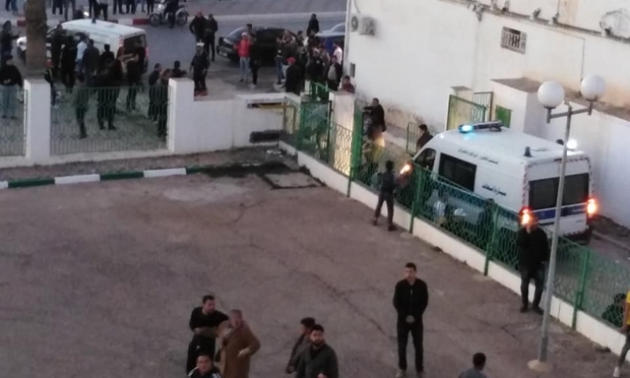 تسجيل إصابات في صفوف جماهير شبيبة القيروان جراء سقوط السور الخارجي لقاعة عزيز ميلاد 