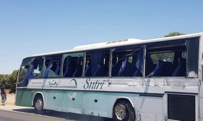 حادث اصطدام بين حافلة وشاحنة في قفصة يسفر عن وفاة رضيع ووقوع إصابات في صفوف المسافرين