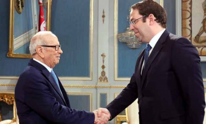 "سعيدة قراش: "السبسي كان حب يقضي على الشاهد راو قضى عليه