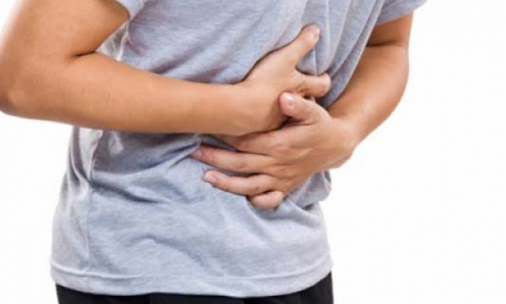 قفصة: تسمم 11 تلميذا بعد تناولهم لحلوى فاسدة