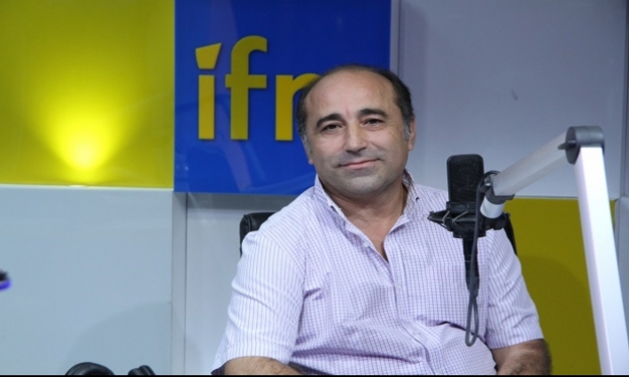 عماد قطاطة: انتهى عهد الرئيس الملهم ورئيس الدولة موظف بالدولة (فيديو) 