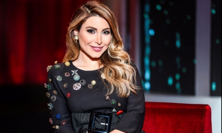 يارا تتلقى هدية من ميسي