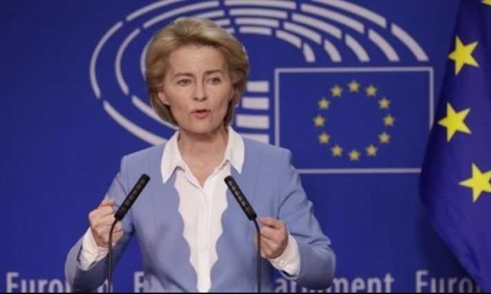 رئيسة المفوضية الأوروبية تقر بالتقليل من أهمية خطر كورونا في البداية 