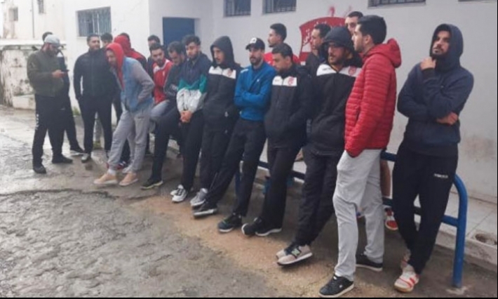 لاعبو النادي الافريقي يهددون بمقاطعة دربي كرة اليد أمام الترجي 