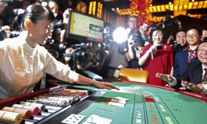 أزمة كورونا في الصين تلقي بظلالها على "القمار"