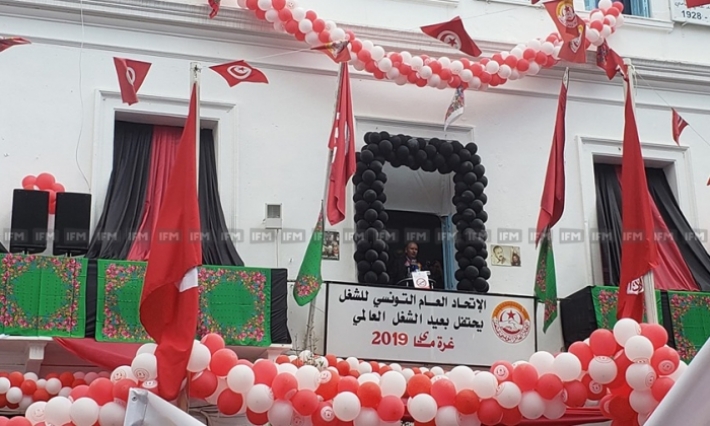 من بطحاء محمد علي: العمال يهتفون "واش قربك للواد يا حكومة"