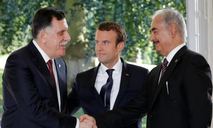 حكومة السراج تتهم باريس بدعم خليفة حفتر 