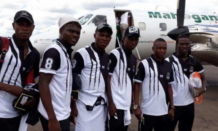 بعثة مازيمبي تحل بتونس استعدادا لمواجهة الترجي بذهاب نصف نهائي أبطال افريقيا