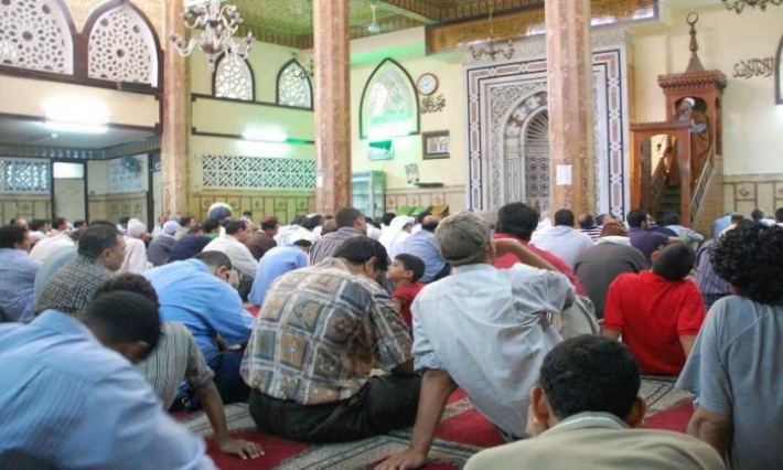 إجراءات احترازية في المساجد للوقاية من كورونا