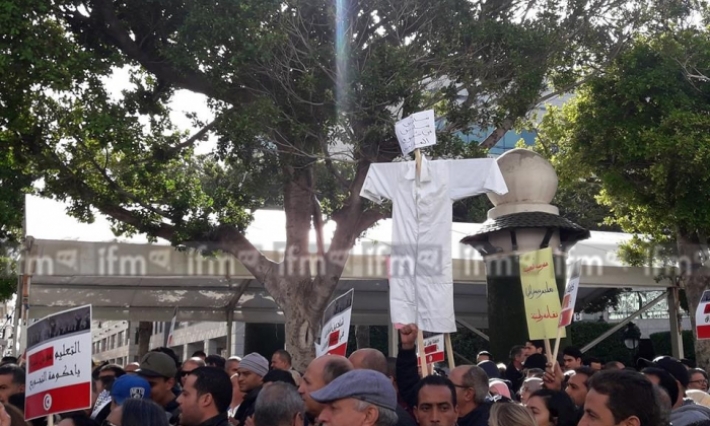 لسعد اليعقوبي: "مسيرة أصحاب السترات البيضاء ستتواصل"