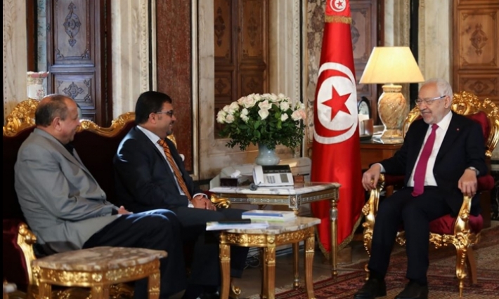    رئيس البرلمان يلتقي وفدا من المؤتمر القومي العربي