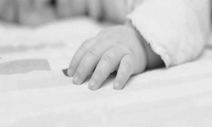 النهضة تدعو إلى اتخاذ الإجراءات الإدارية والقانونية ضد المتورطين في قضية وفاة الرضع والإسراع بتعيين وزير للصحة