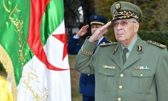 وفاة نائب وزير الدفاع الجزائري أحمد قايد صالح