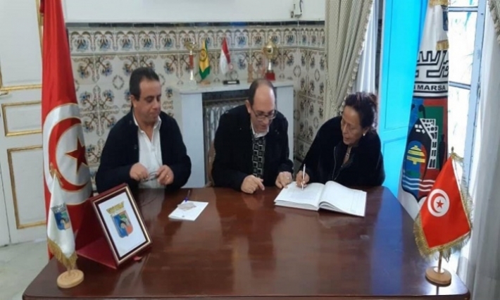 علياء هدة: وهبت بلدية المرسى قطعة أرض مساحتها 5000 مترا لإنشاء مركز ثقافي متكامل (فيديو)