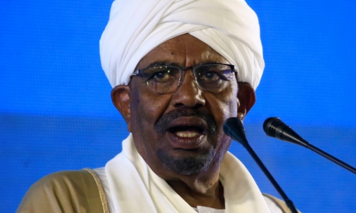 هيومن رايتس ووتش: "على تونس منع البشير من دخول أراضيها أو توقيفه"