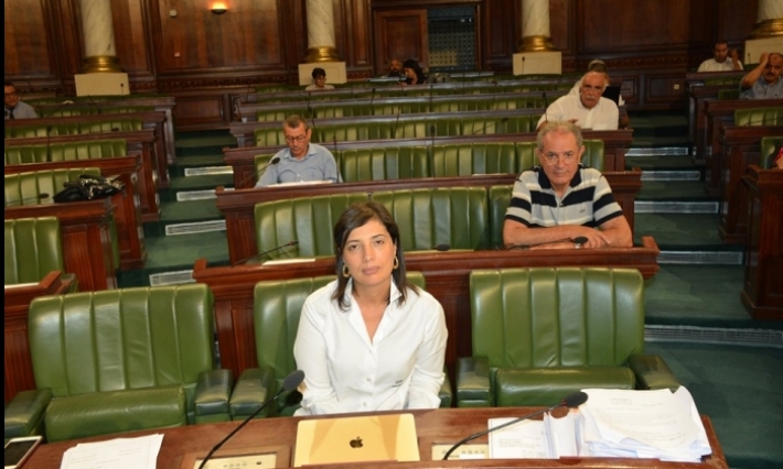 عدم توفر النصاب يجبر البرلمان على رفض المصادقة على اتفاق مالي