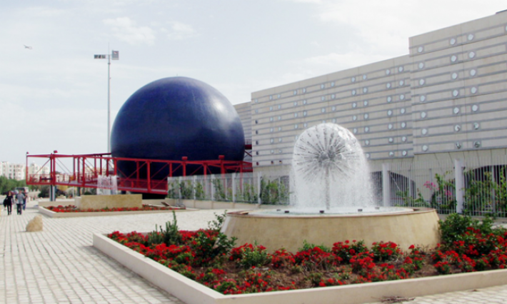 أعوان مدينة العلوم يدخلون في اعتصام مفتوح