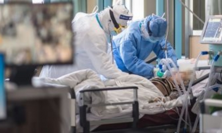 الجزائر تسجل ثالث وفاة و10 إصابات جديدة بفيروس كورونا