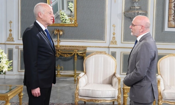 رئيس الدولة يؤكد على ضرورة إيجاد وسائل مبتكرة لمكافحة فيروس كورونا 