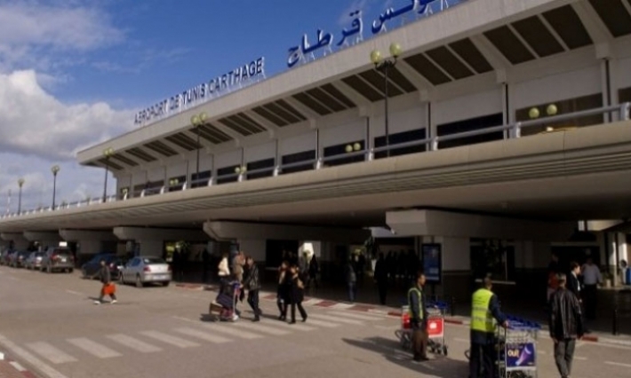 "وصول 5 مصابين بالكورونا إلى مطار تونس قرطاج": هشام رستم يوضح