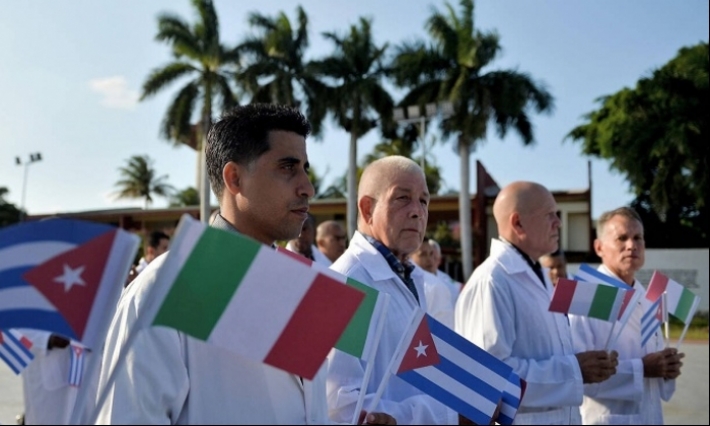 روسيا وكوبا توفدان طواقم طبية إلى إيطاليا 