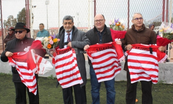 شبان الإفريقي يكرمون أطباء النادي 