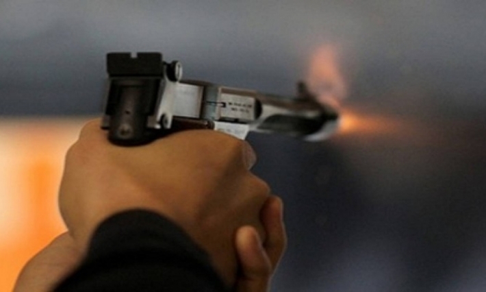   الجزائر: تاجر يطلق النار على لص تسلل إلى بيته ويرديه قتيلا 