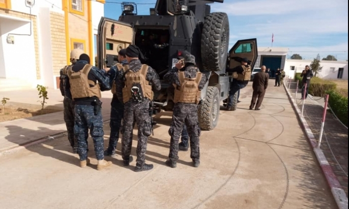 القصرين: عملية بيضاء تجسد سيناريو اقتحام مجموعة إرهابية للسجن المدني بالقصرين وكيفية التصدي له وإحباطه