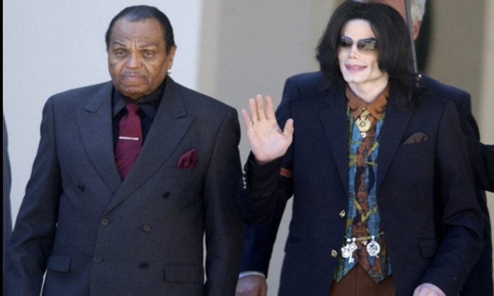  مفاجآت صادمة في تقرير تشريح جثة مايكل جاكسون