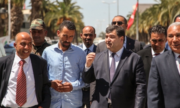 وزير السياحة يتعهد بإنشاء "ترامواي" يربط بين طبرقة وتونس عبر ماطر ونفزة