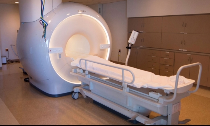 توفير جهاز تصوير بالرنين المغناطيسي بمستشفى توزر