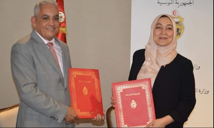 توقيع اتفاقية بين وزارتي التجهيز والتكوين المهني والتشغيل لتمويل جيل جديد من الباعثين في مجال صيانة الطرقات