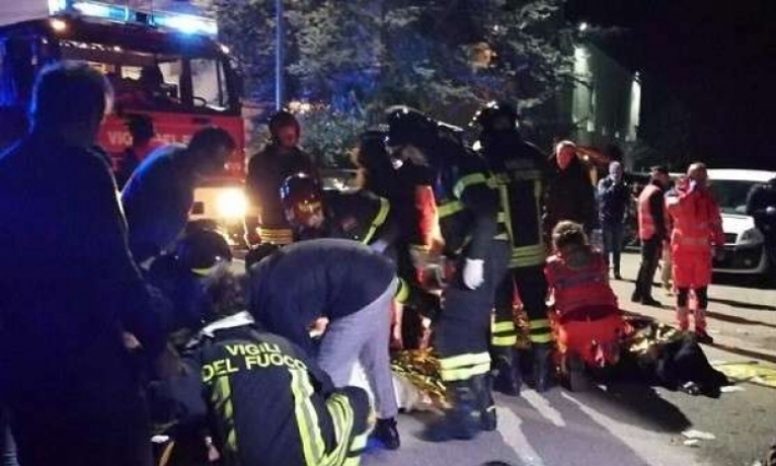 مقتل 6 أشخاص وجرح 35 آخرين في ملهى ليلي بإيطاليا