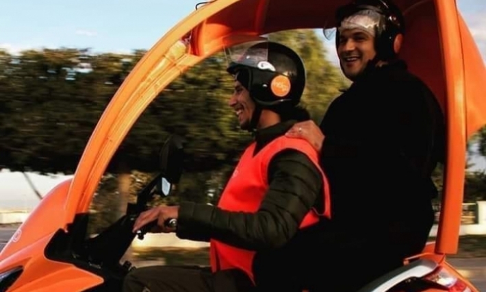 كاتب الدولة للشباب: هددوني لأن امتطيت التاكسي سكوتار ومن يواجه تيار التاريخ سيخرج مهزوما (فيديو) 