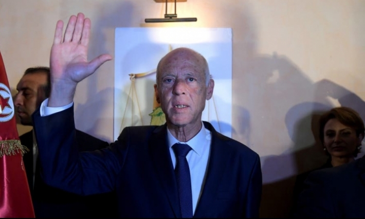 مصدر من حملة قيس سعيد يوضح: لا يوجد حتى اليوم مسؤول عن الإعلام ولا ناطق رسمي باسم الرئيس المنتخب