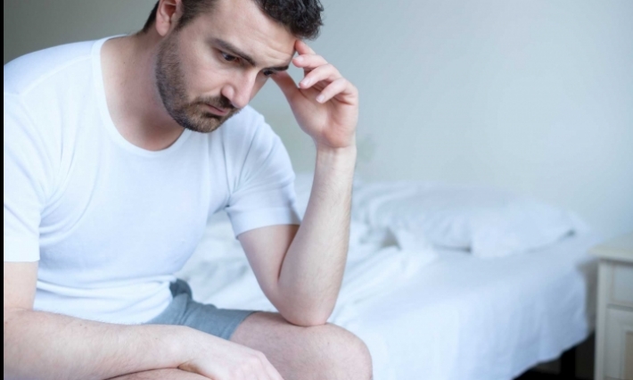 بريطانيا: اصابته بكورونا تكشف خيانته لزوجته 