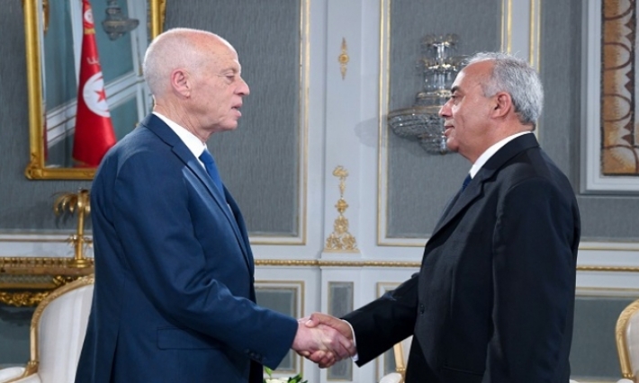 الحبيب الجملي: حكومتي جاهزة ونشاط رئيس الجمهورية أخّر الإعلان عنها (فيديو) 