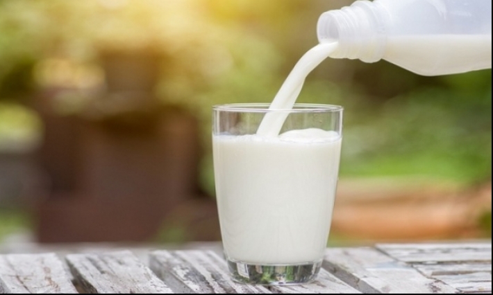 المدير الجهوي للتجارة بتوزر ينفي وجود نقص في مادة الحليب