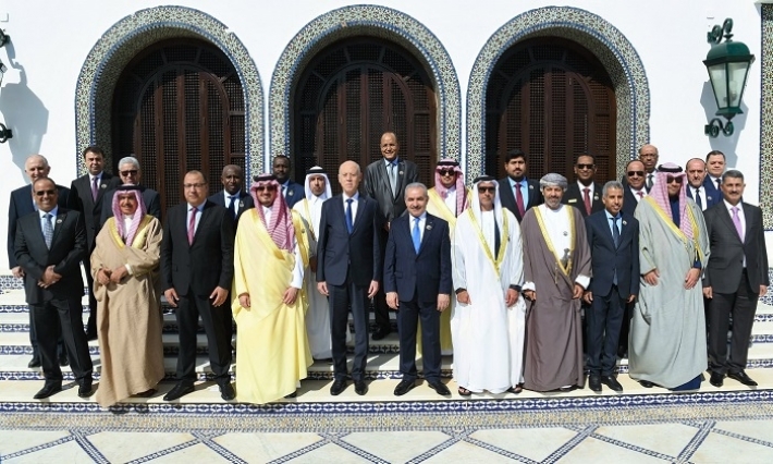 رئيس الدولة يستقبل الرئيس الفخري لمجلس وزراء الداخلية العرب